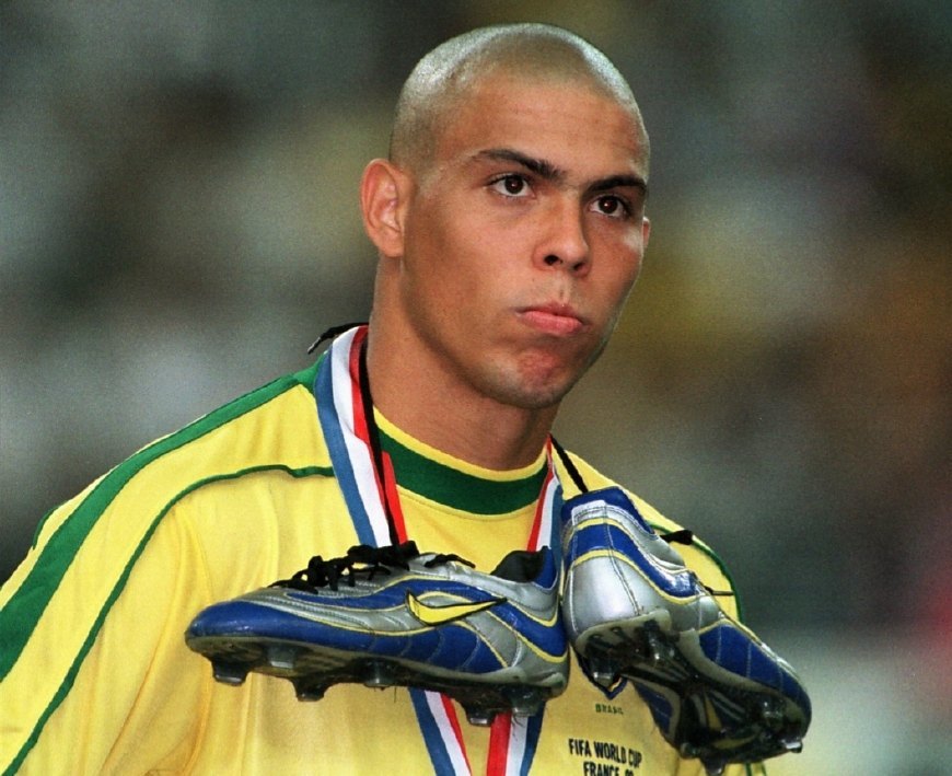 更是一个影 更是一个影