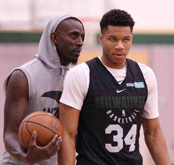 职业足球的 职业足球的